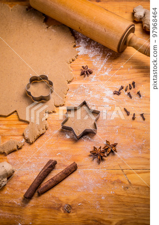 Gingerbread star Gingerbread star 97968464