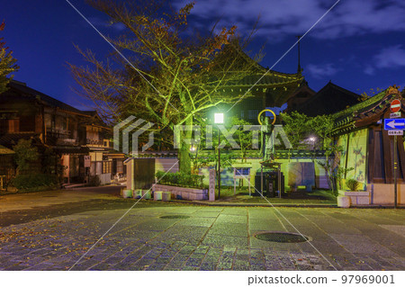 京都寧寧之道大雲院圓山地藏尊夜景 97969001