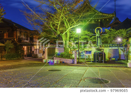 Kyoto Nene no Michi Daiun-in Maruyama Jizoson night view 97969085