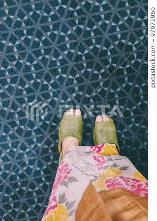Women's feet in a yukata figure Women's feet in a yukata figure 97971960