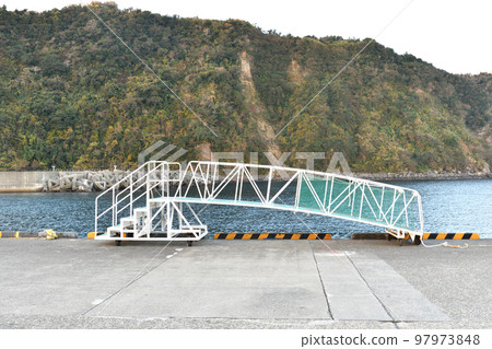 Izu Oshima, Okada Port ramp 97973848