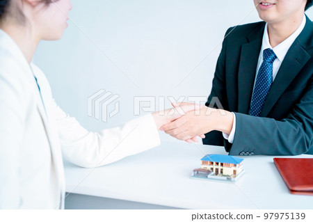 Business negotiation contract 97975139