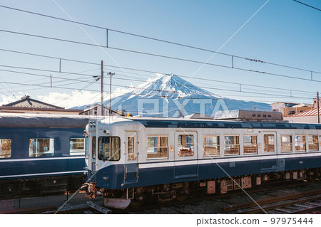下吉田站火車富士山 97975444