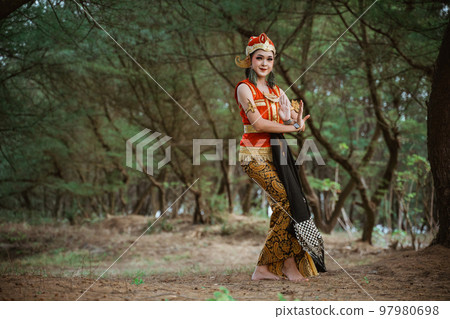 women presenting traditional Javanese dance movements 97980698