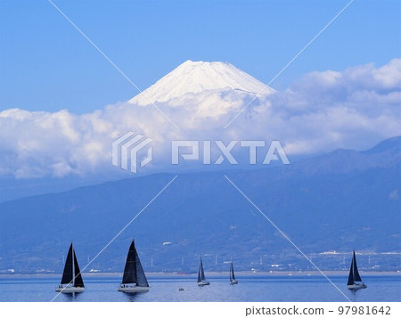 Shizuoka Prefecture Fuji and Yacht Race November Shizuoka Prefecture Fuji and Yacht Race November 97981642