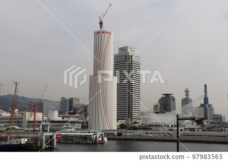 建造中的神戶港塔 建造中的神戶港塔 97983563