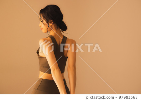 熱瑜珈圖片 熱瑜珈圖片 97983565