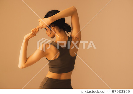 熱瑜珈圖片 97983569