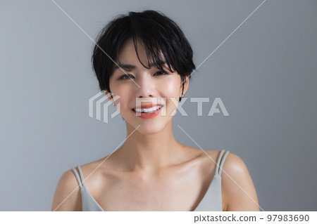 A woman with short hair 97983690