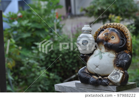 Shrine of Shigaraki ware Shrine of Shigaraki ware 97988222