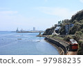 JR Himi Line Kiha 40 Departing from Etchokubu Station, running along the coastline and heading for Amaharashi Beach 97988235