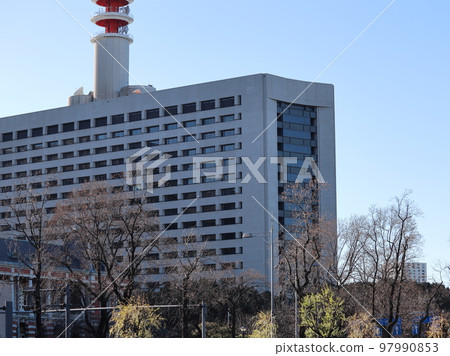 The Metropolitan Police Department seen from the Imperial Palace Gardens 97990853