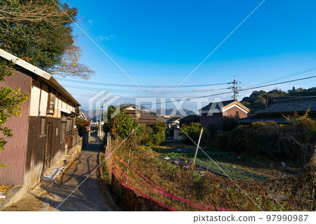 Takashima Black soil village on a winter morning Kasaoka City, Okayama Prefecture 97990987
