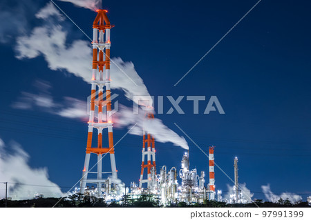 Night view of the Kashima industrial complex Chimneys and flowing smoke Night view of the Kashima industrial complex Chimneys and flowing smoke 97991399