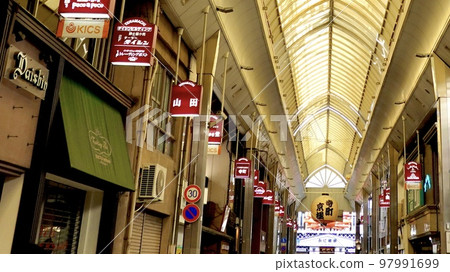 京都市中京區寺町京極商店街從六角通到三條通的風景 97991699