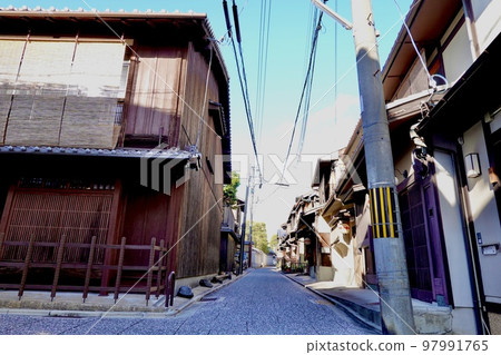 Streets lined with Kamishichiken Kyomachiya townhouses, Kamigyo Ward, Kyoto City 97991765