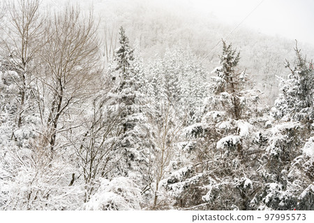 山形雪山風景 山形縣山形市 97995573