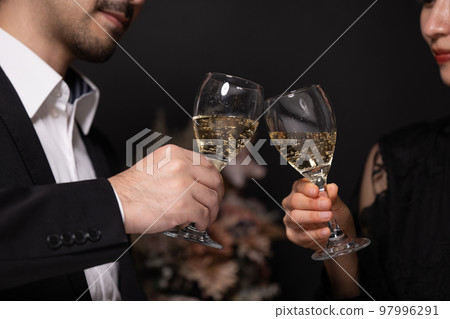A toast for men and women Date night A toast for men and women Date night 97996291