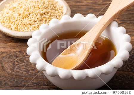 Sesame oil  97998158