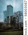 Multi-storey office building of modern architecture. View from below. 98003087