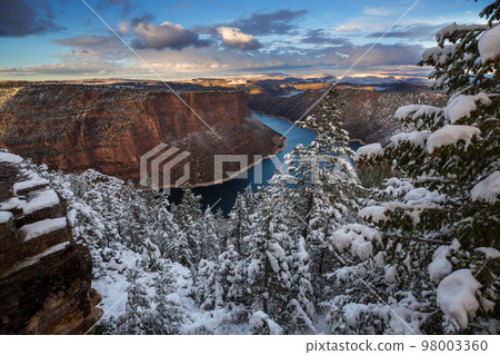 Winter in Flaming Gorge Winter in Flaming Gorge 98003360