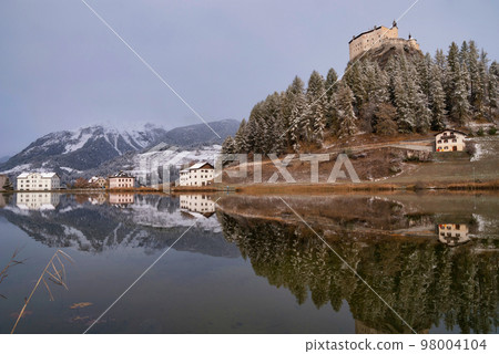The village of Tarasp with its beautifully situated castle 98004104