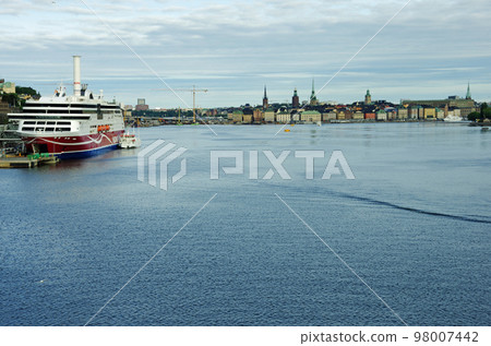 被稱為北歐威尼斯的斯德哥爾摩港口風光 被稱為北歐威尼斯的斯德哥爾摩港口風光 98007442