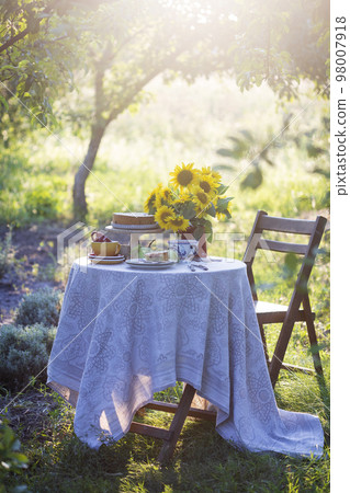 garden and still life garden and still life 98007918