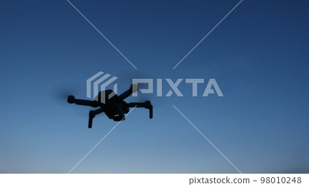 "Drone" The bright future of the earth! SDGs Shining Sky and Life on Earth "Drone" The bright future of the earth! SDGs Shining Sky and Life on Earth 98010248