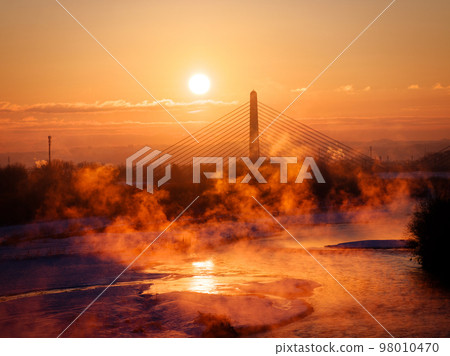 Early morning storm 98010470