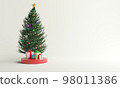 christmas tree with decorations 98011386