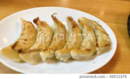 中餐廳煎餃 98012876