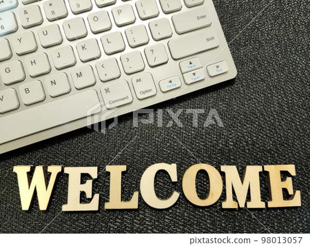 WELCOME letter and keyboard WELCOME letter and keyboard 98013057