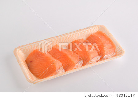 Salmon sashimi 98013117