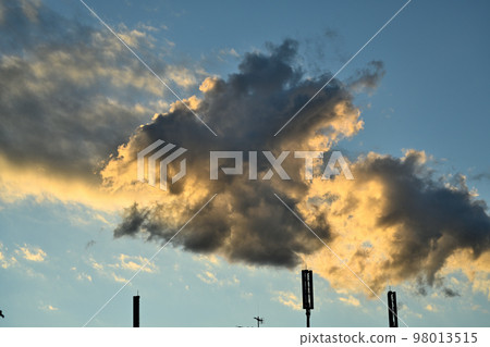 突然，一抬頭，神秘的雲，兔子云 98013515