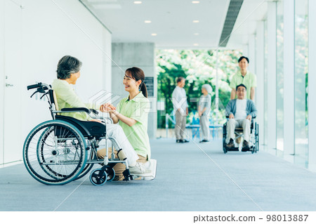 nursing home  98013887