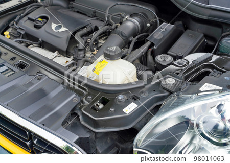 engine room 98014063