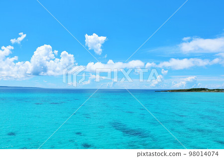 Okinawa summer blue sky and sea 98014074