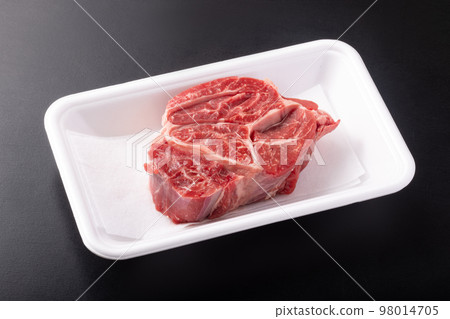 黑毛和牛牛小腿 黑毛和牛牛小腿 98014705