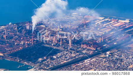 Kakogawa Works of Kobe Steel Seen from the Air [ Image of heavy industry ] 98017868