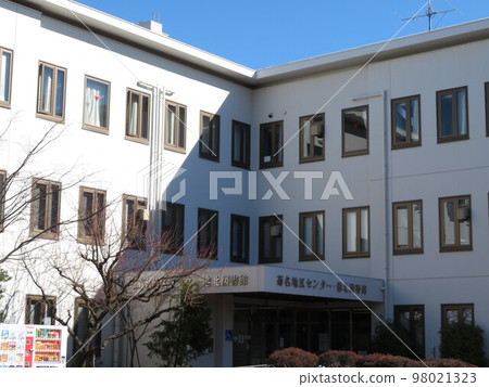 Yokohama City Kohoku Library Kikuna Yokohama City Kohoku Library Kikuna 98021323