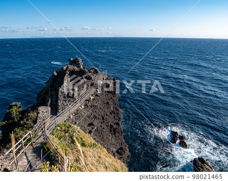 View from Irozaki on a sunny winter day, Minamiizu Town, Shizuoka Prefecture, December 98021465
