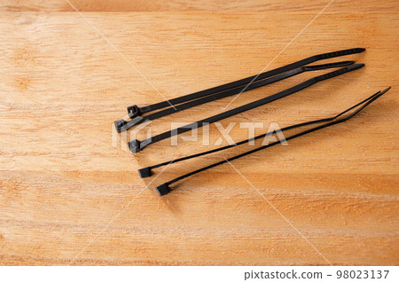 黑色紮線帶耐候性 黑色紮線帶耐候性 98023137