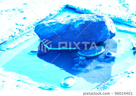 彩色海浪背景閃耀（2023 年 1 月註冊） 98024401