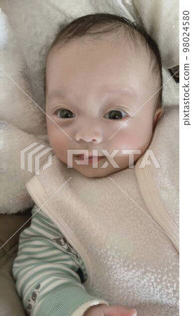 微笑的寶貝 98024580