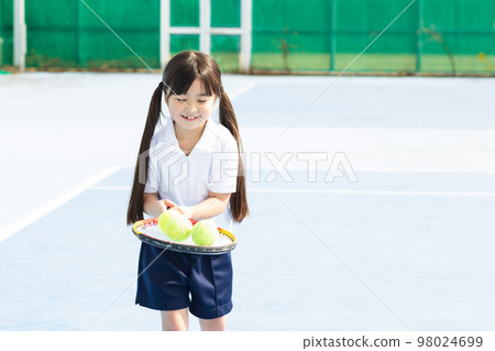 孩子打網球 98024699