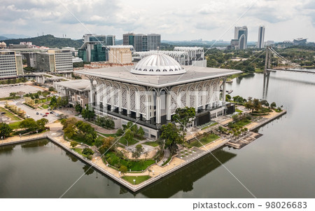 Tuanku Mizan Zainal Abidin Mosque in Putrajaya. Aerial view 98026683