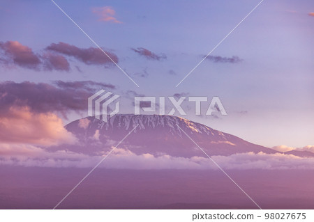 Mount Kilimanjaro Dormant Volcano In United Republic Of Tanzania kibo Mawenzi Shira Highest Peaks 98027675