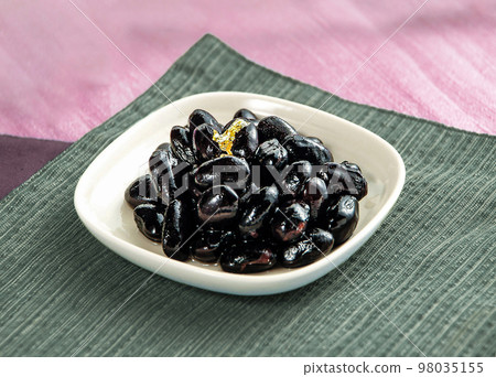 creative cuisine black soybean boiled beans 98035155