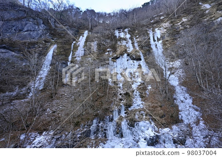 Okuchichibu Nakatsu river ice wall Okuchichibu Nakatsu river ice wall 98037004